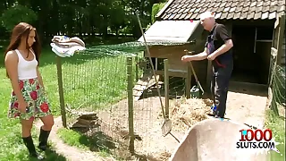 Girlfriend tour orgasm